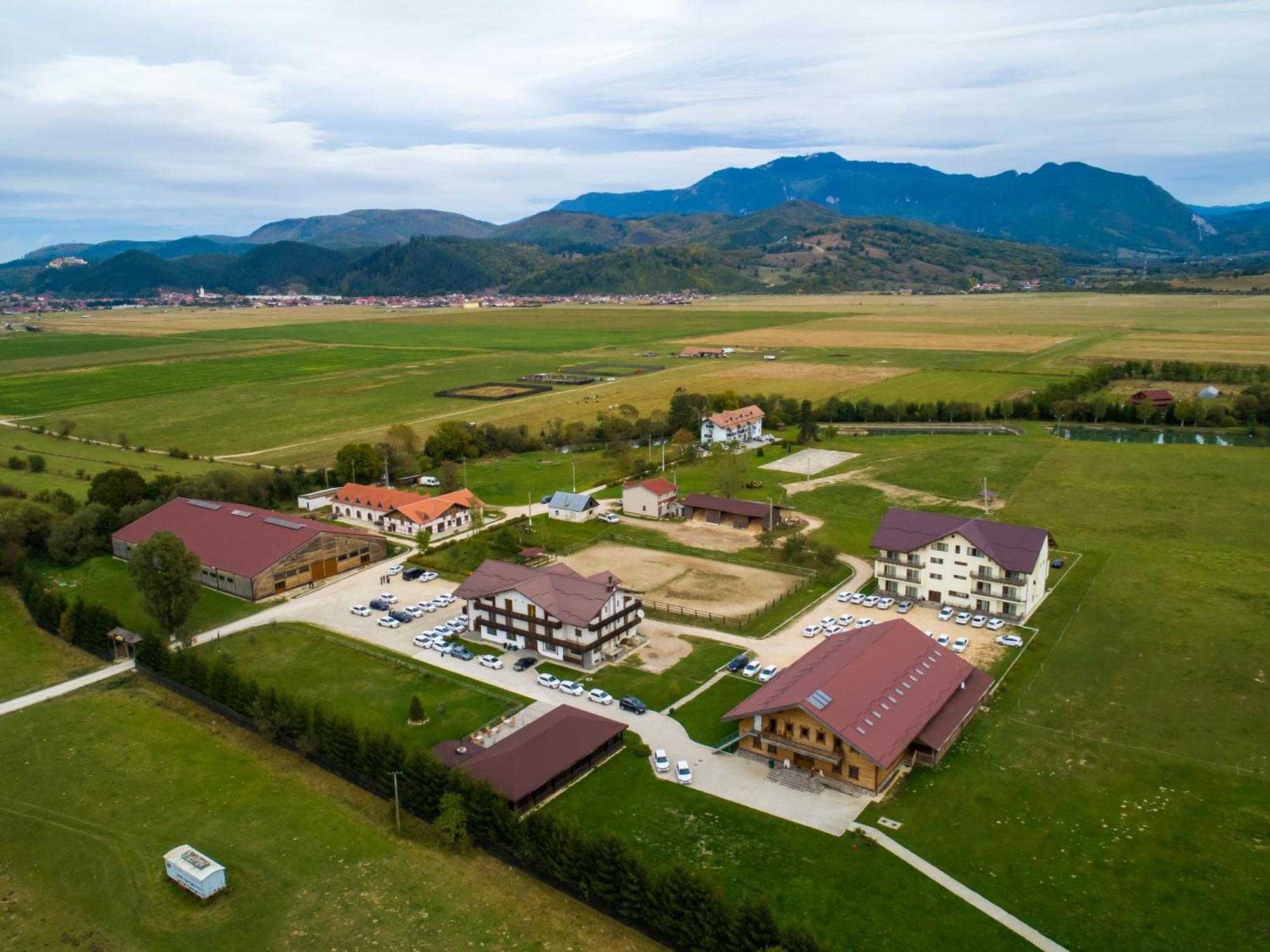 Complex Panicel Rîşnov Buitenkant foto