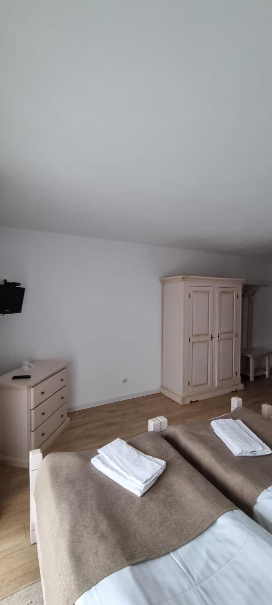 Complex Panicel Rîşnov Buitenkant foto