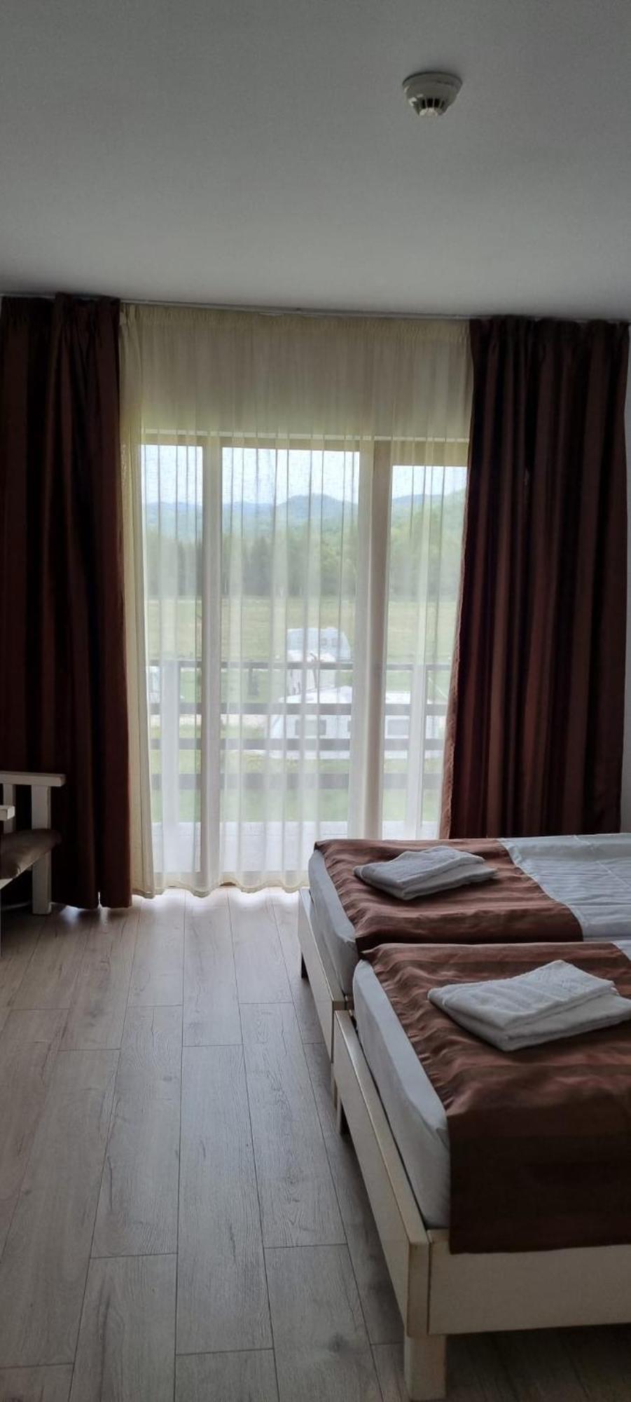 Complex Panicel Rîşnov Buitenkant foto